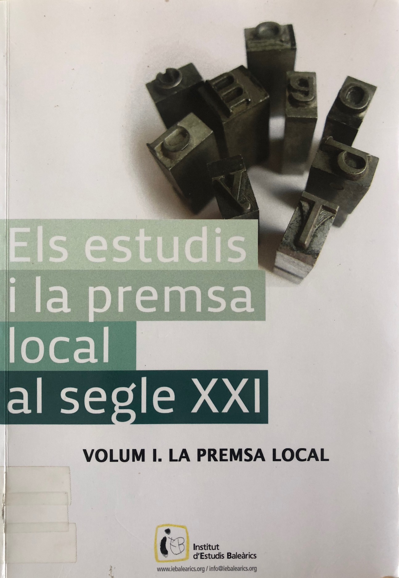 Imagen de portada del libro Els estudis i la premsa local al segle XXI